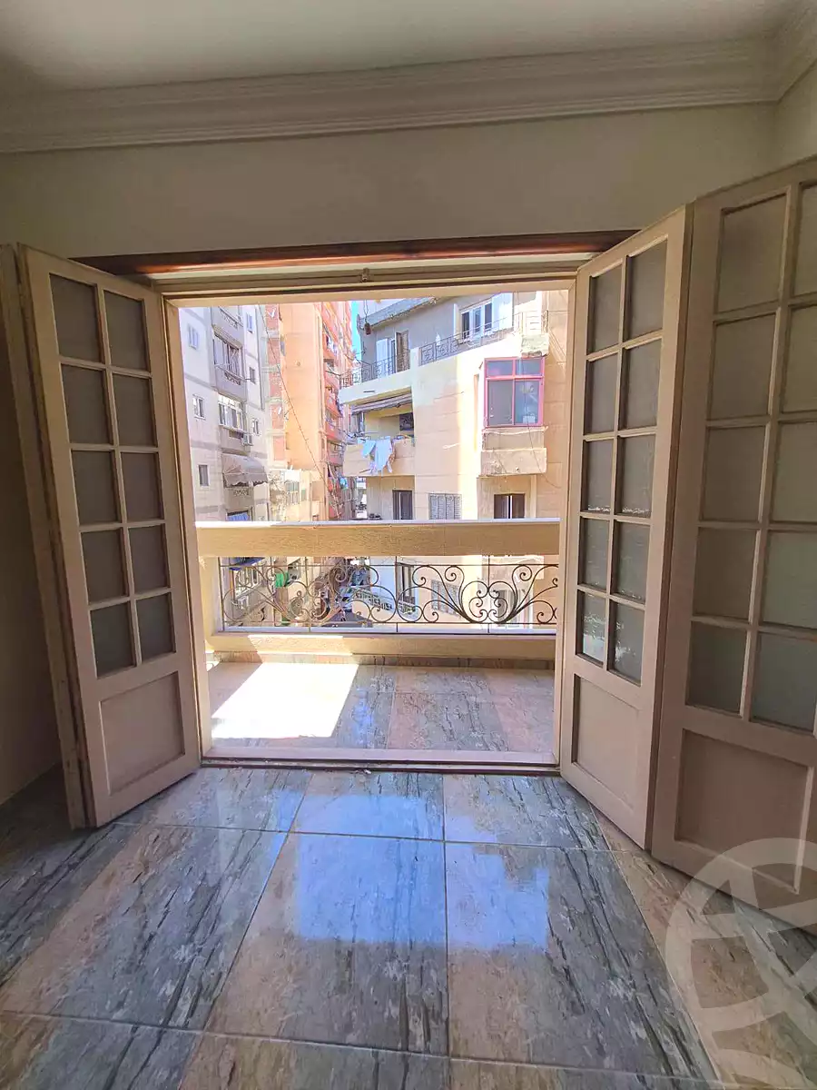 https://aqarmap.com.eg/ar/listing/7068008-for-sale-alexandria-lsywf-shamaa