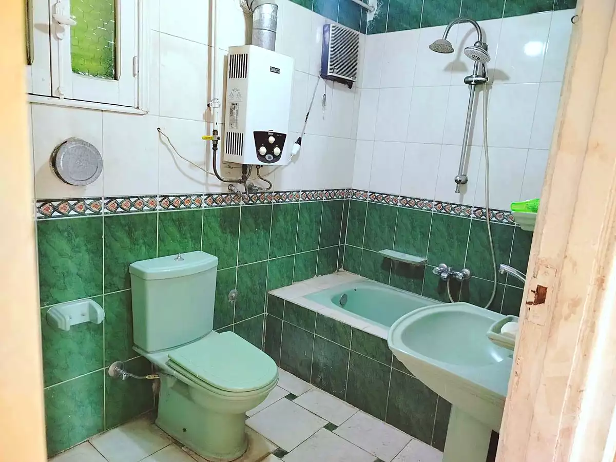 https://aqarmap.com.eg/ar/listing/7068297-for-rent-cairo-helwan-sherif-st
