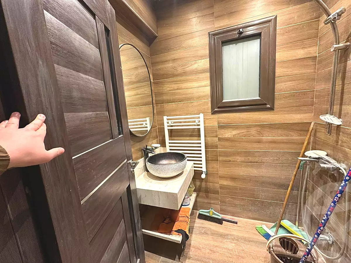 https://aqarmap.com.eg/ar/listing/7068815-for-sale-cairo-new-cairo-compounds-hyde-park-centre-ville-hyde-park