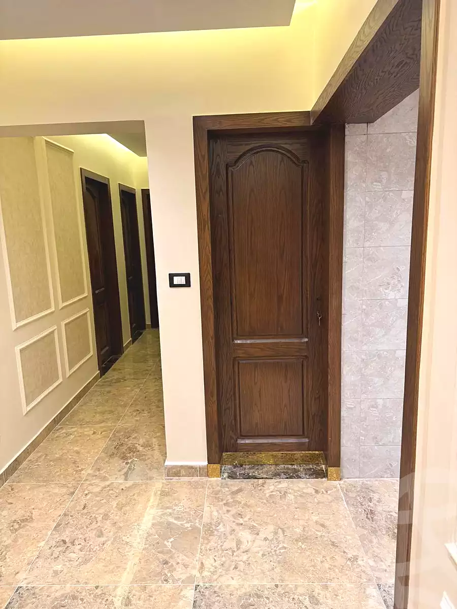 https://aqarmap.com.eg/ar/listing/7068835-for-sale-cairo-new-cairo-compounds-kmbwnd-rwd-lzhr