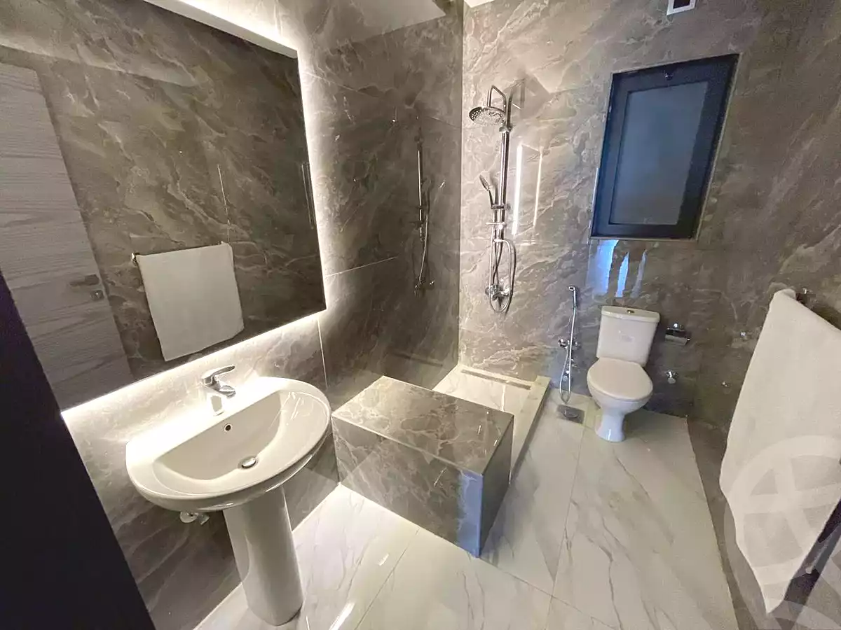 https://aqarmap.com.eg/ar/listing/7068928-for-rent-cairo-new-cairo-compounds-lakeview-residence