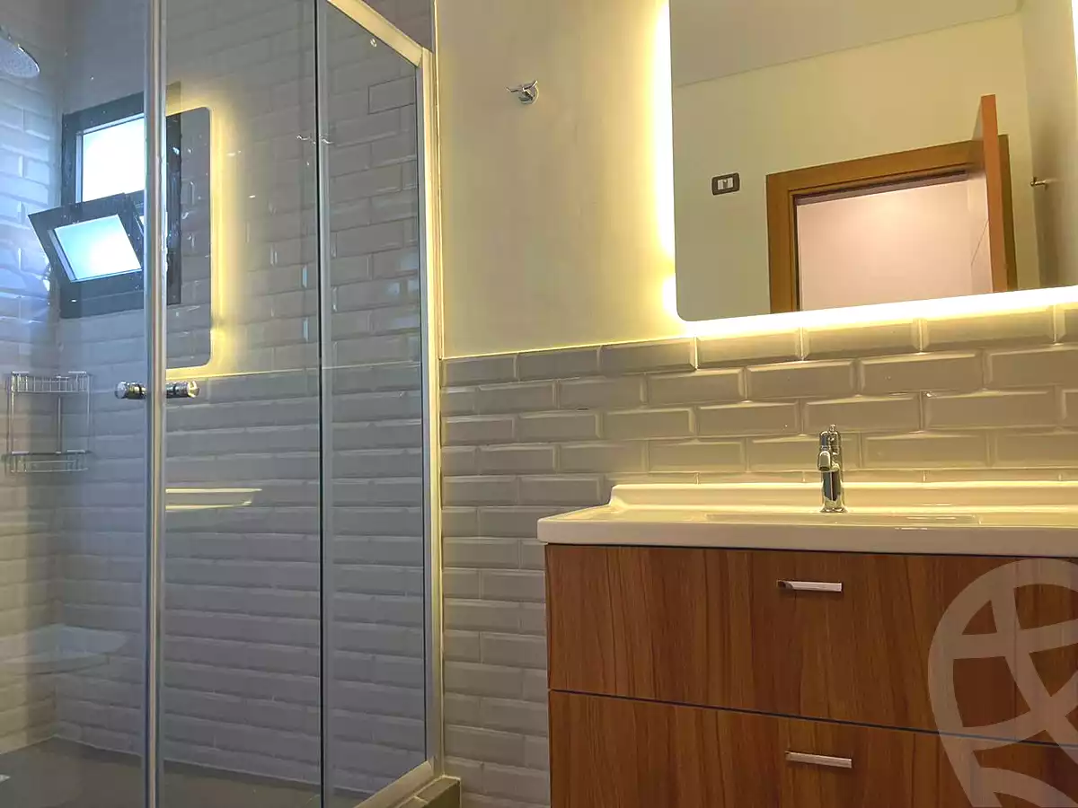 https://aqarmap.com.eg/ar/listing/7068942-for-rent-cairo-new-cairo-compounds-villette-kmbwnd-sky-kwndwz-swdyk-villette