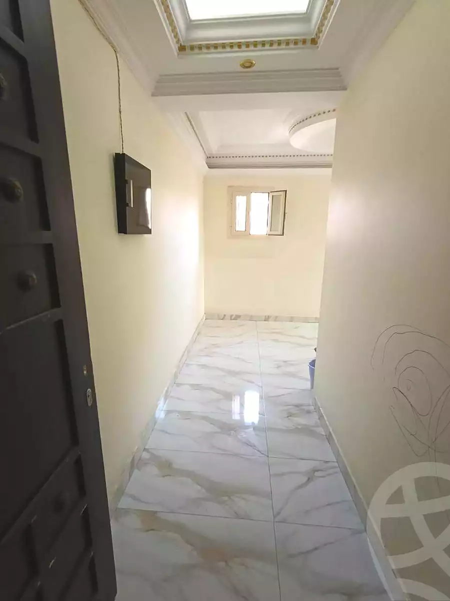https://aqarmap.com.eg/ar/listing/7068953-for-sale-cairo-helwan-ahmed-enci-st