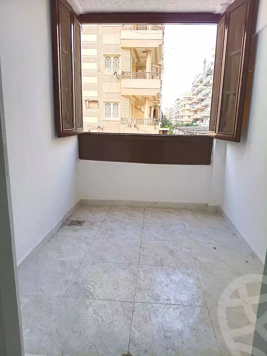 https://aqarmap.com.eg/en/listing/7069033-for-sale-alexandria-al-agamy-shataa-el-nakheel