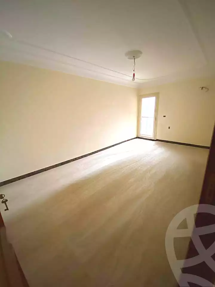 https://aqarmap.com.eg/ar/listing/7069219-for-sale-alexandria-moharram-bey-moharram-bek-st