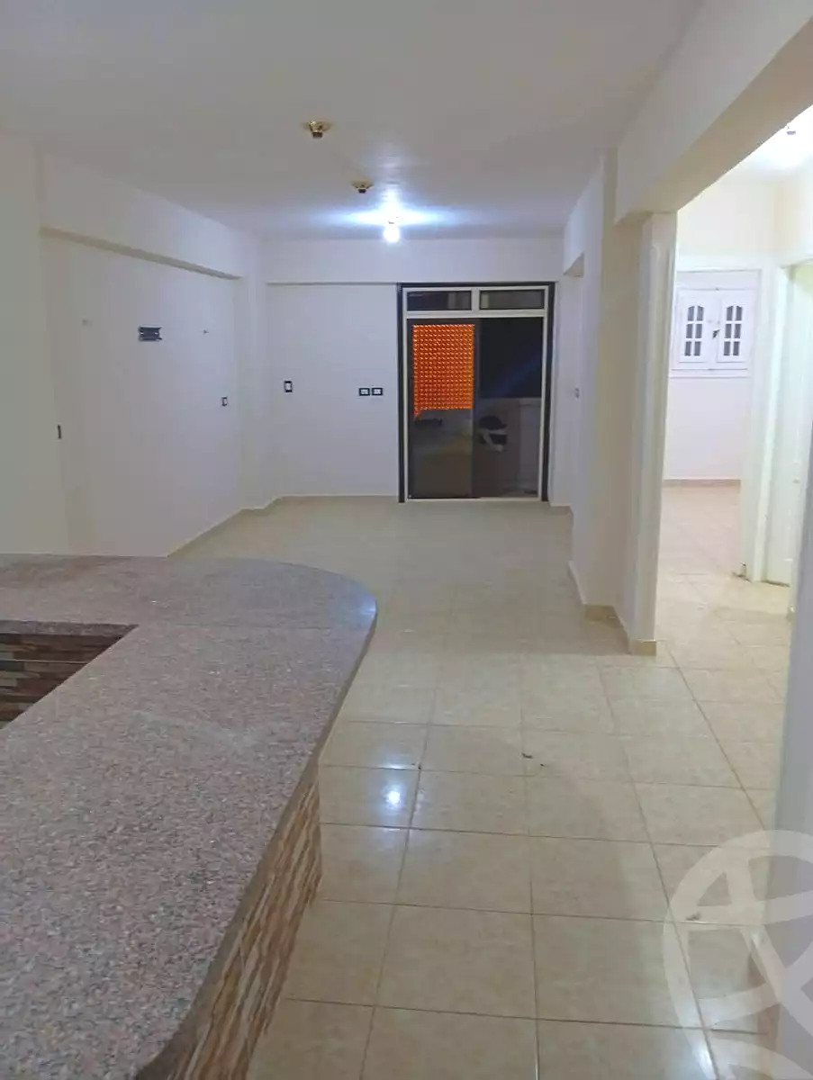 https://aqarmap.com.eg/ar/listing/7069293-for-rent-alexandria-al-agamy-bw-ywsf