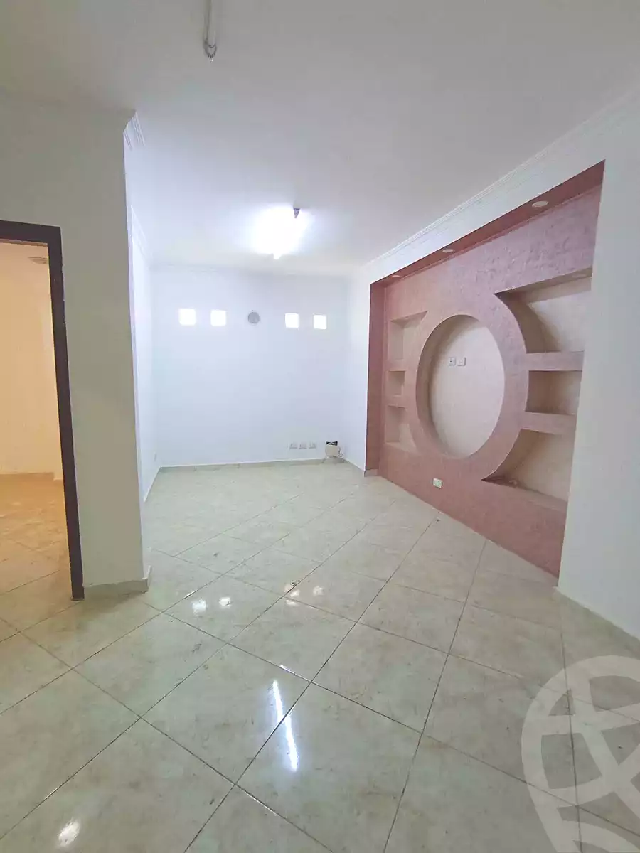 https://aqarmap.com.eg/ar/listing/7069345-for-sale-cairo-helwan-helwan-el-sharkeya-ismael-kamel-st