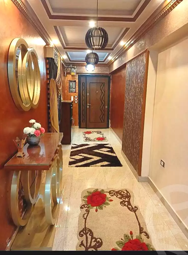 https://aqarmap.com.eg/ar/listing/7069391-for-sale-cairo-helwan-helwan-el-sharkeya-saleh-sobhy-st