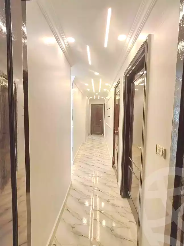 https://aqarmap.com.eg/ar/listing/7070012-for-sale-alexandria-miami-mahmoud-el-isawy-st