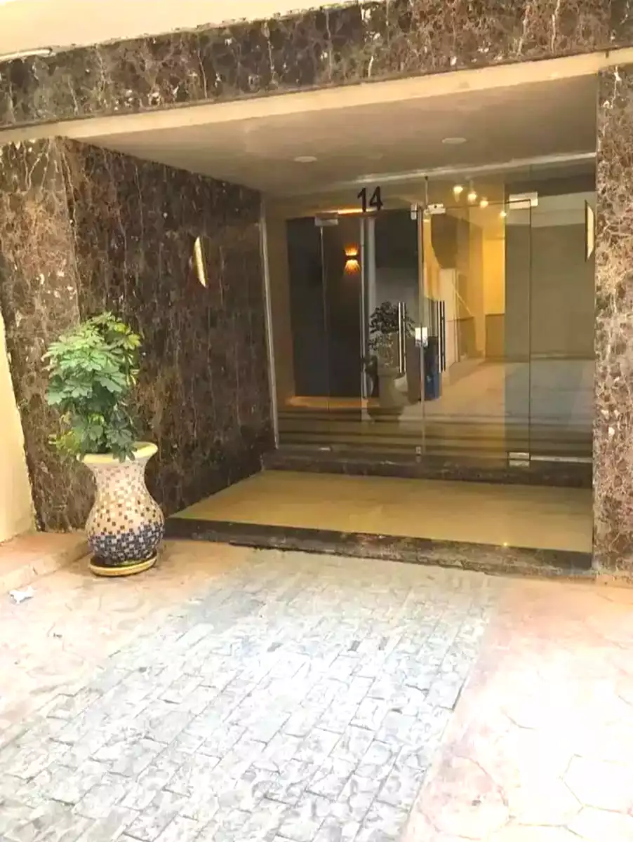 https://aqarmap.com.eg/ar/listing/7070570-for-sale-alexandria-lsywf-el-karma-compound