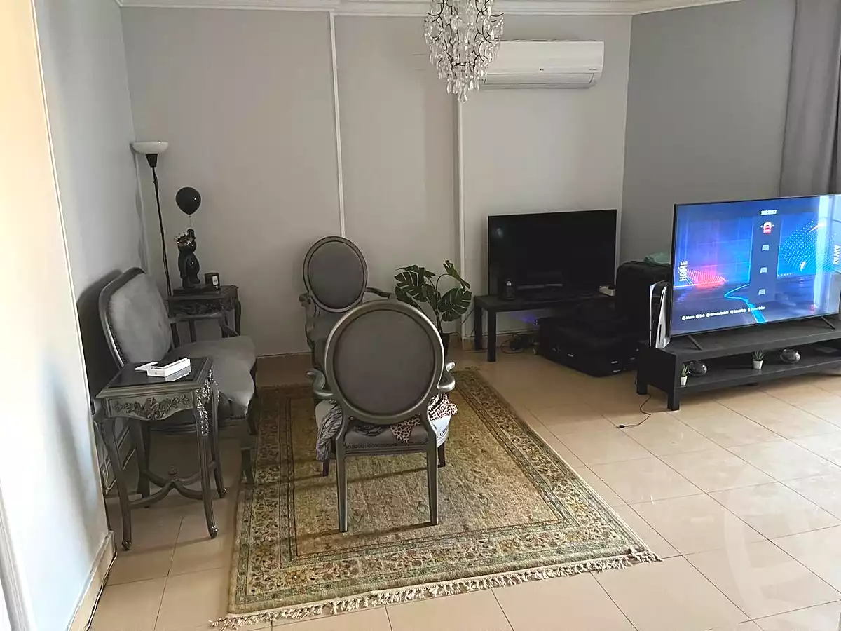 https://aqarmap.com.eg/en/listing/7070619-for-sale-cairo-new-cairo-el-ahyaa-first-neighborhood-street-1