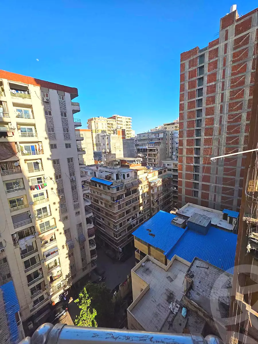 https://aqarmap.com.eg/en/listing/7070714-for-sale-alexandria-el-asafra-l-sfr-bhry-el-geish-rd
