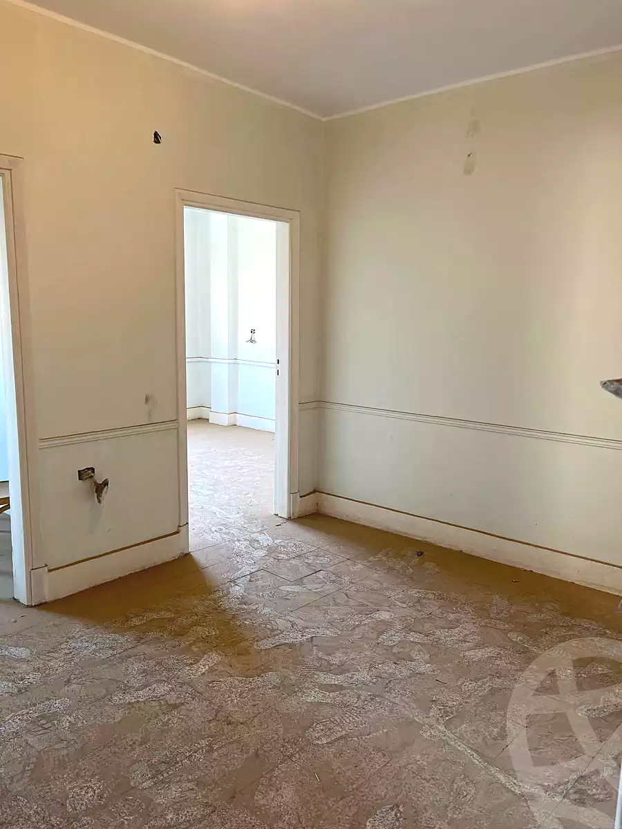 https://aqarmap.com.eg/ar/listing/7070885-for-sale-cairo-helwan-helwan-el-sharkeya-thabit-basha-st