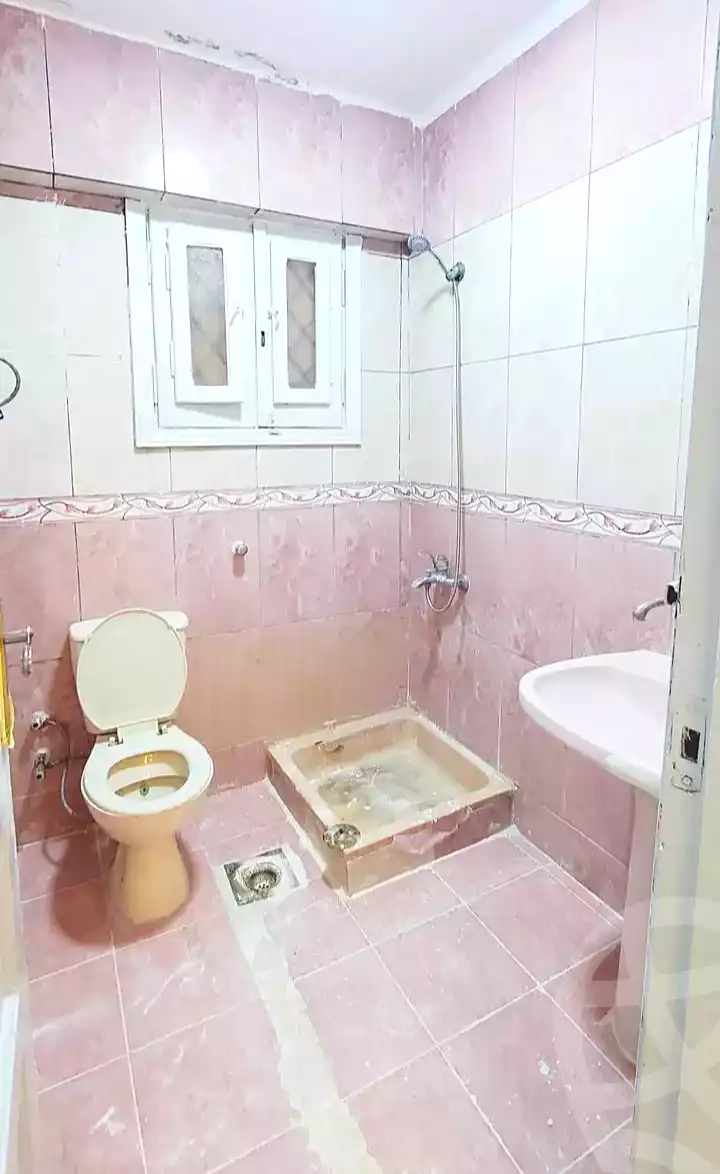 https://aqarmap.com.eg/en/listing/7070832-for-sale-alexandria-al-agamy-shataa-el-nakheel