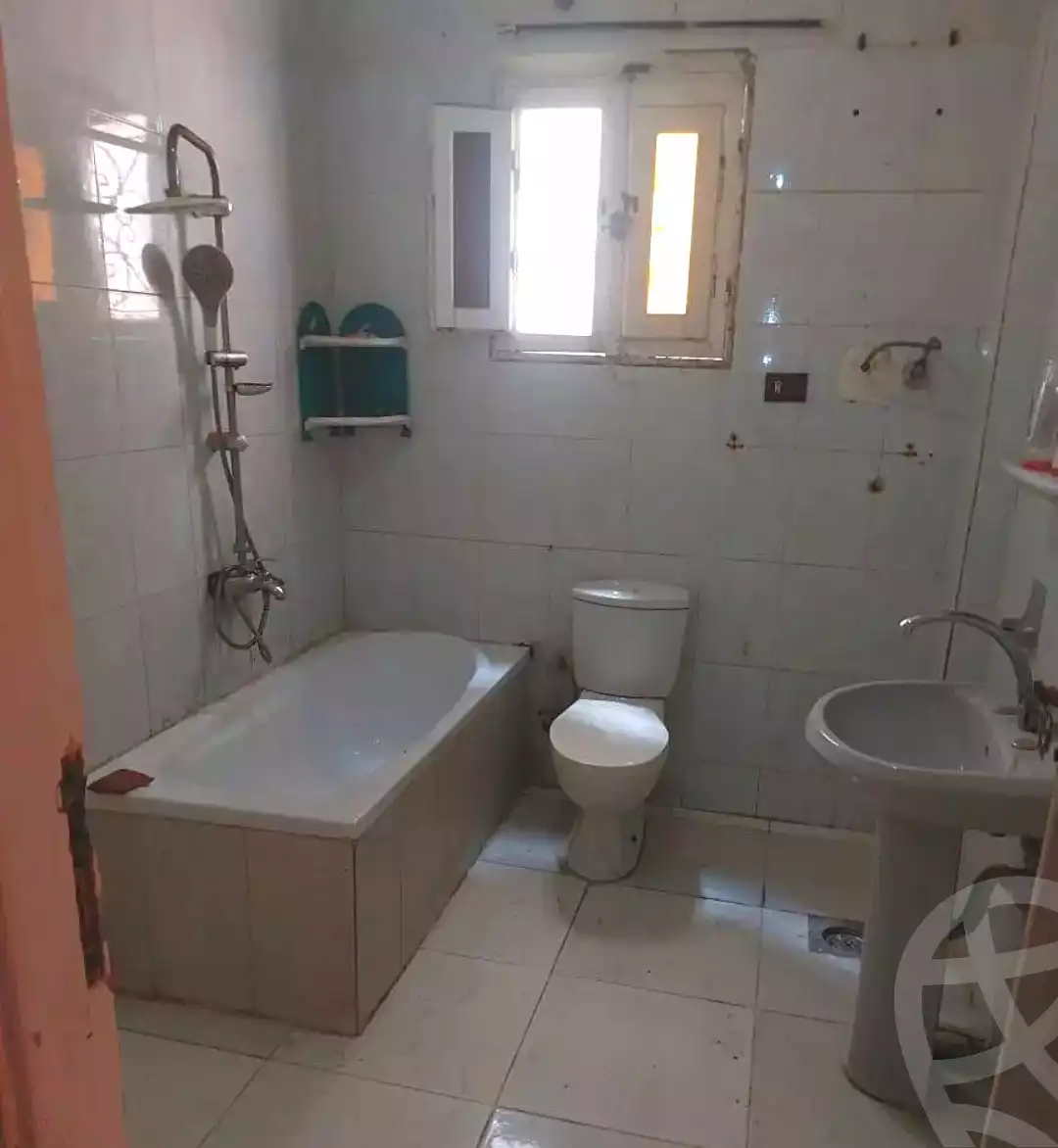 https://aqarmap.com.eg/ar/listing/7070913-for-sale-alexandria-al-agamy-lbytsh-shahr-al-assal-st