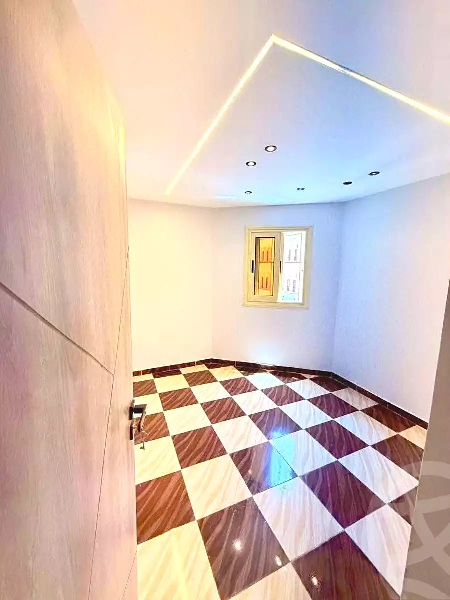 https://aqarmap.com.eg/en/listing/7071362-for-sale-alexandria-sydy-bshr-sydy-bshr-bhry-shr-khld-bn-lwlyd