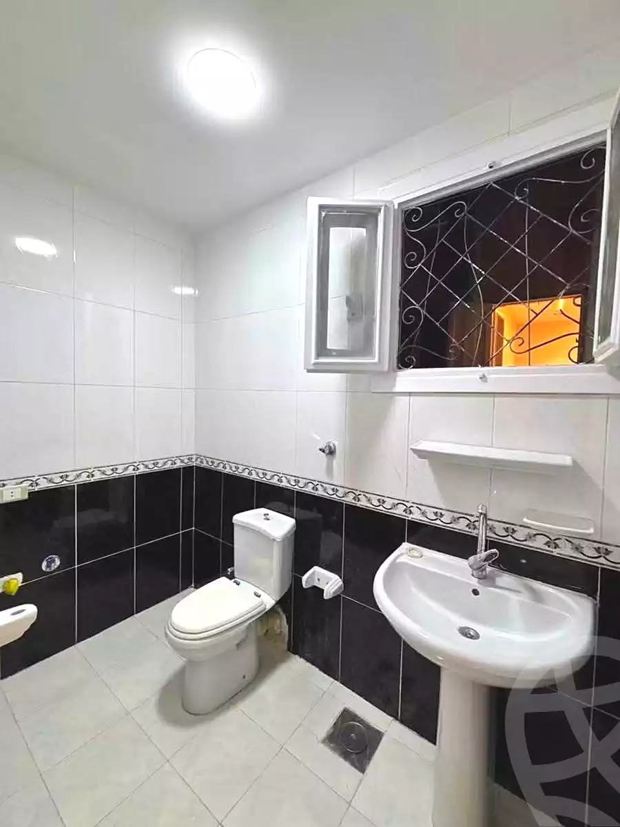 https://aqarmap.com.eg/ar/listing/7071379-for-sale-alexandria-miami-el-sebaey-st