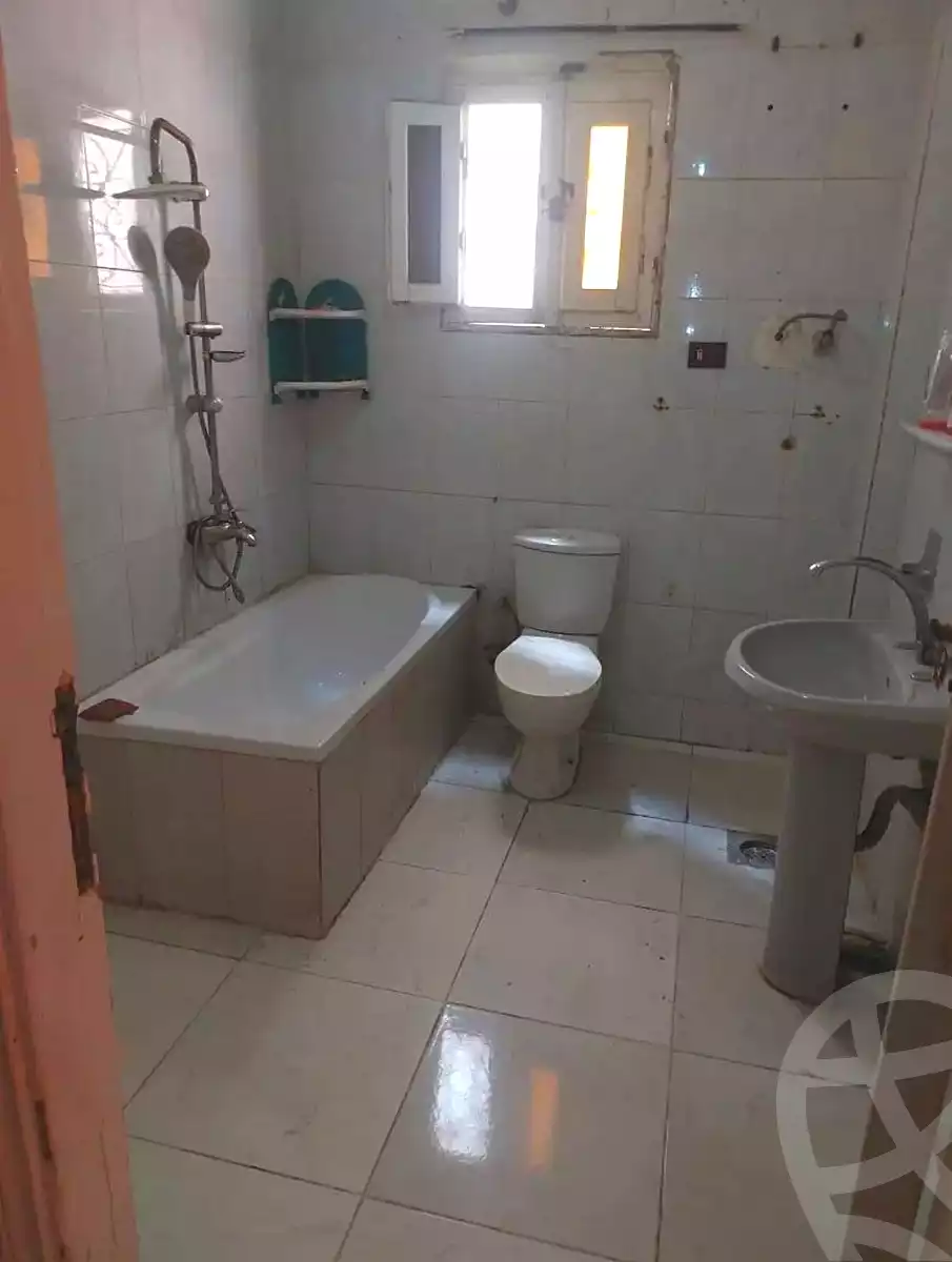 https://aqarmap.com.eg/ar/listing/7071708-for-sale-alexandria-al-agamy-lbytsh-shahr-al-assal-st