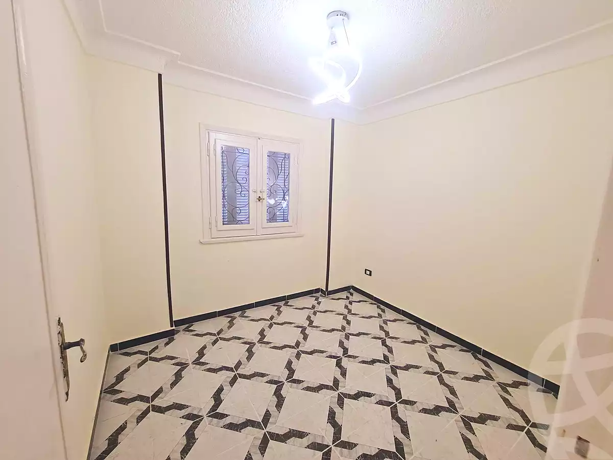 https://aqarmap.com.eg/en/listing/7071768-for-sale-alexandria-al-agamy-el-kilo-21
