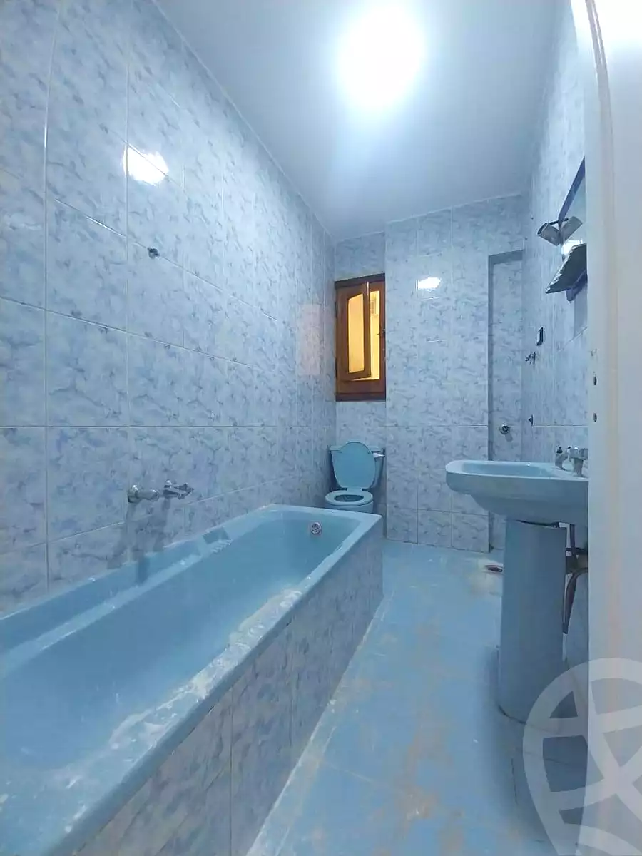 https://aqarmap.com.eg/ar/listing/7071793-for-sale-alexandria-al-agamy-shataa-el-nakheel