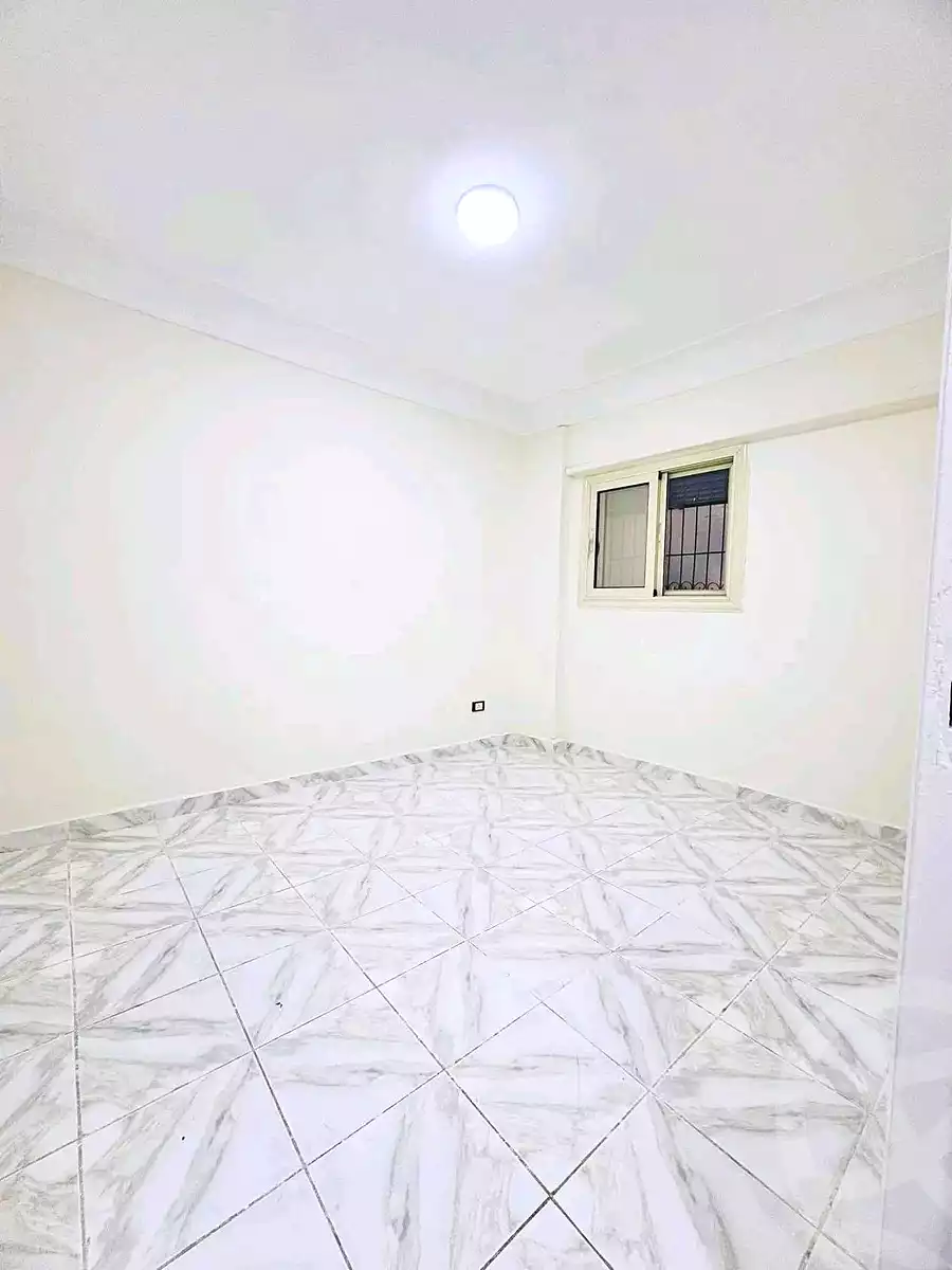 https://aqarmap.com.eg/ar/listing/7071943-for-sale-alexandria-al-agamy-shataa-el-nakheel