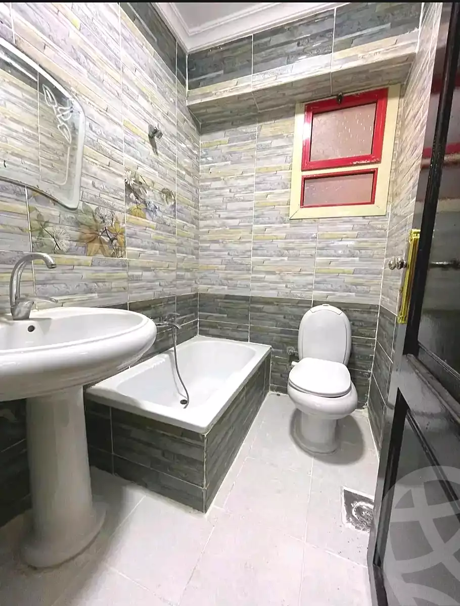 https://aqarmap.com.eg/en/listing/7071944-for-sale-alexandria-al-agamy-shataa-el-nakheel