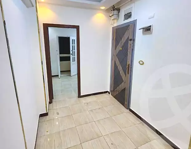 https://aqarmap.com.eg/ar/listing/7072201-for-sale-alexandria-lsywf-el-falki