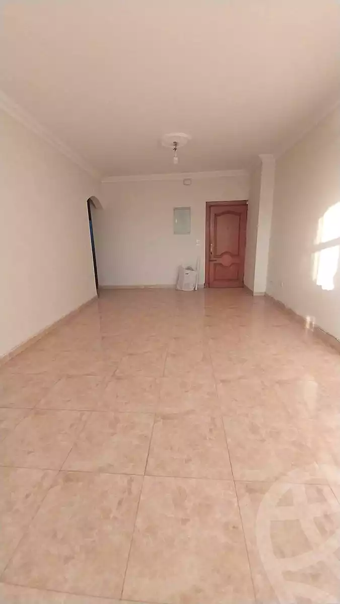 https://aqarmap.com.eg/en/listing/7072223-for-sale-cairo-shoubra-corniche-el-nile-st