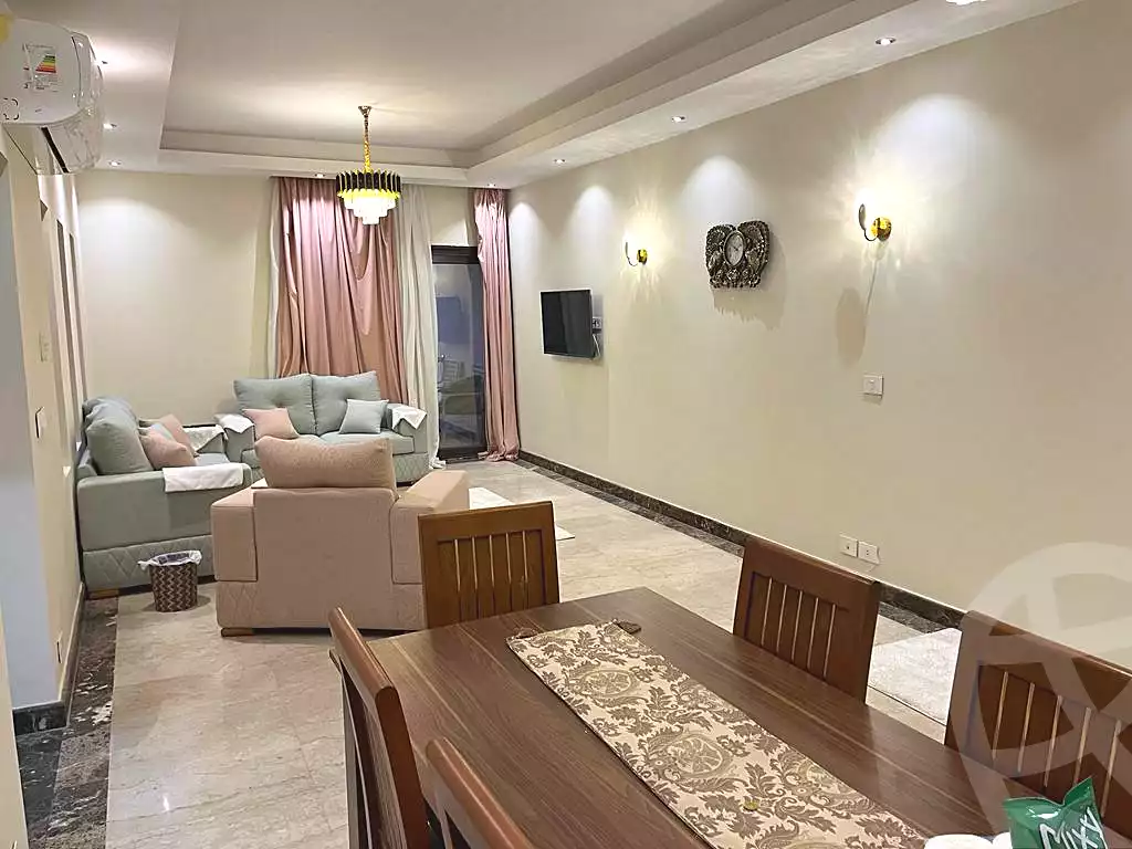 https://aqarmap.com.eg/ar/listing/7072230-for-rent-cairo-new-cairo-compounds-byrl-d-rw