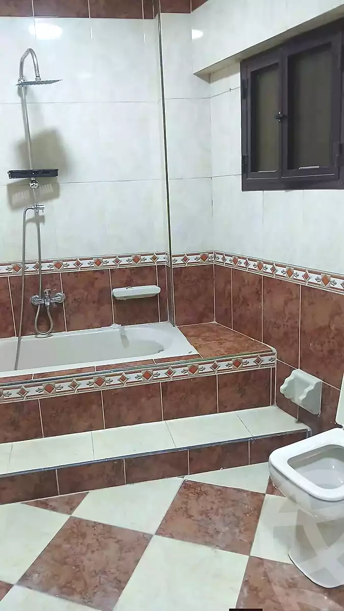 https://aqarmap.com.eg/ar/listing/7072266-for-sale-cairo-shoubra-jzyr-bdrn-al-masara-st