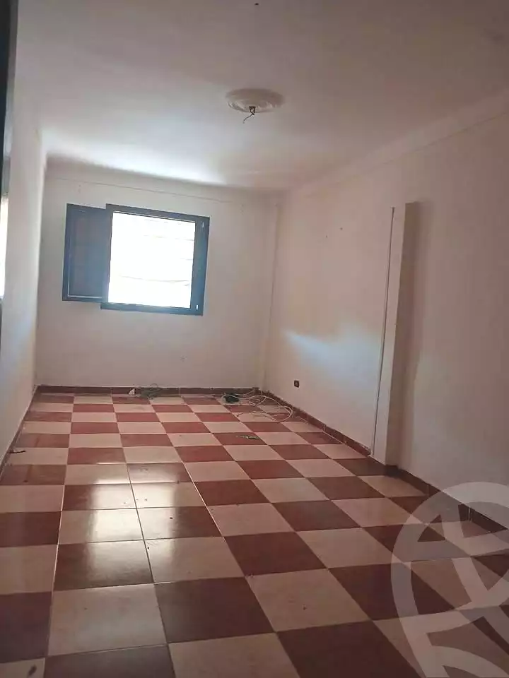 https://aqarmap.com.eg/en/listing/7072286-for-rent-alexandria-lsywf-shamaa