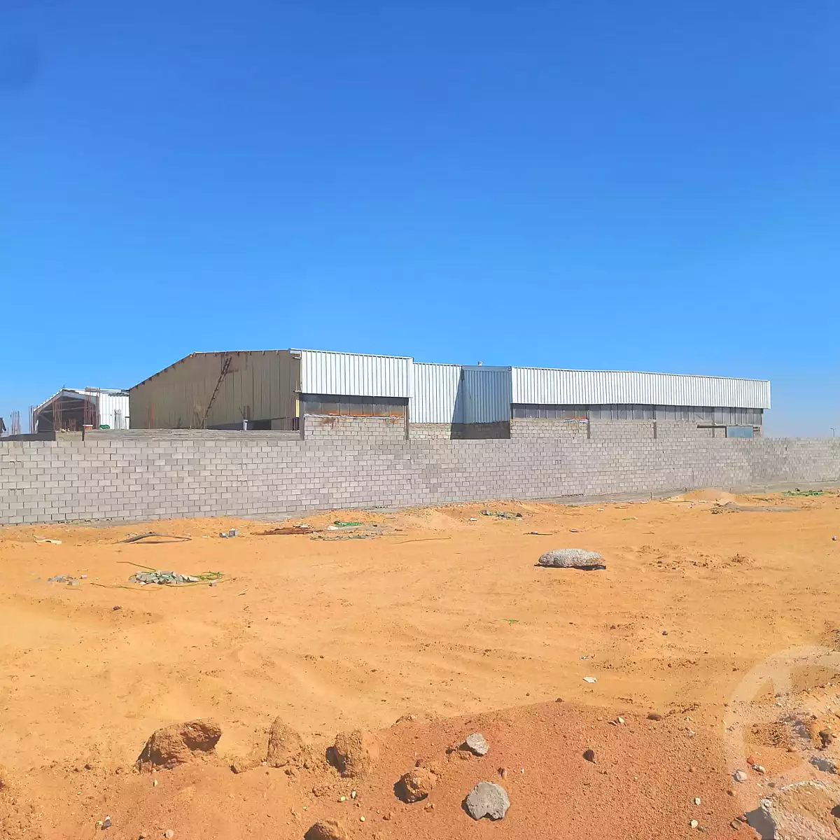 https://aqarmap.com.eg/en/listing/7072402-for-sale-sharqia-10th-of-ramadan-industrial-area-manteqat-al-710-fadan-manteqat-al-710-fadan-3rd-industrial-zone