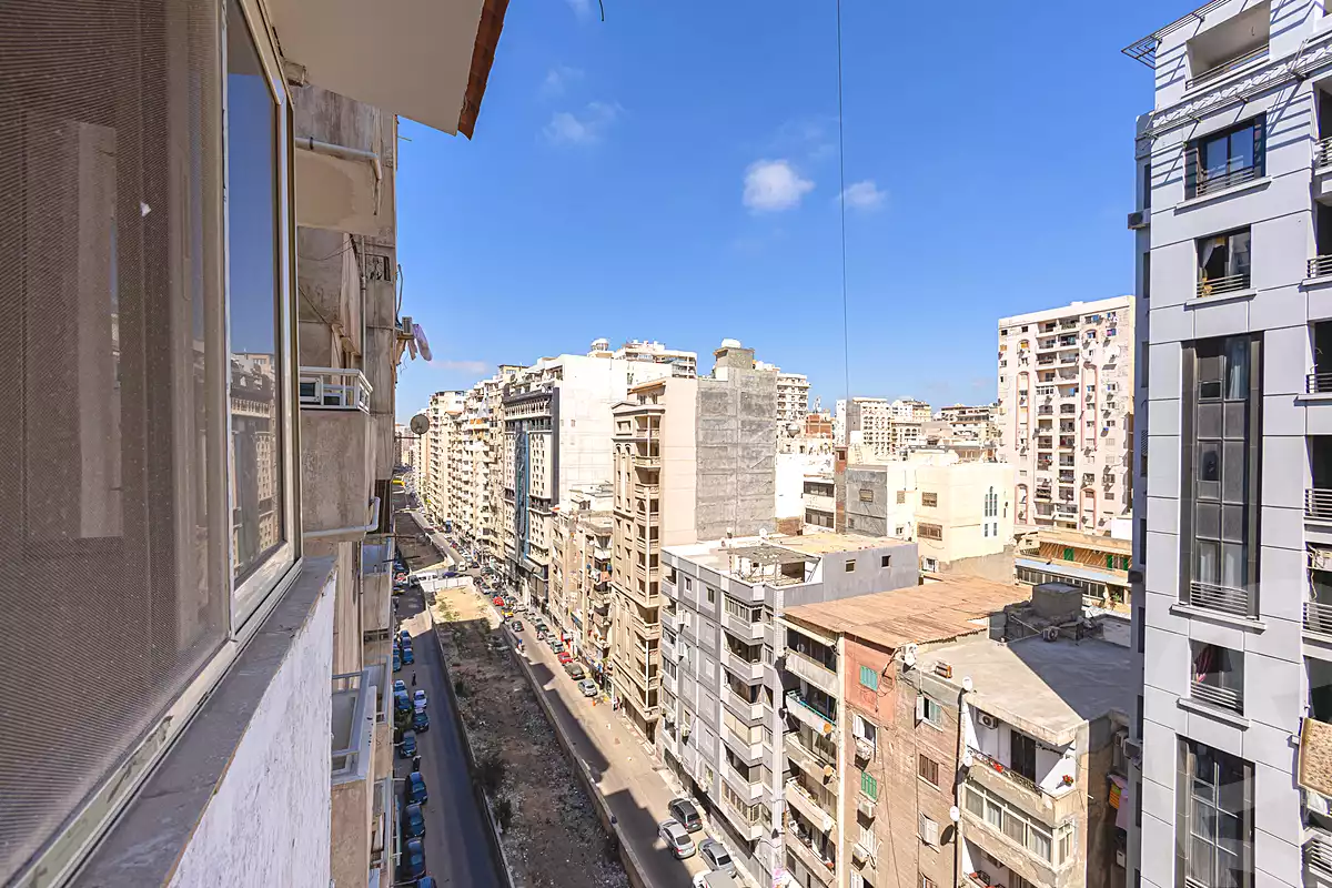 https://aqarmap.com.eg/en/listing/7072410-for-rent-alexandria-lauran-bd-lslm-rf
