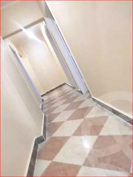 https://aqarmap.com.eg/ar/listing/7072649-for-sale-cairo-helwan-helwan-el-sharkeya-latif-basha-st