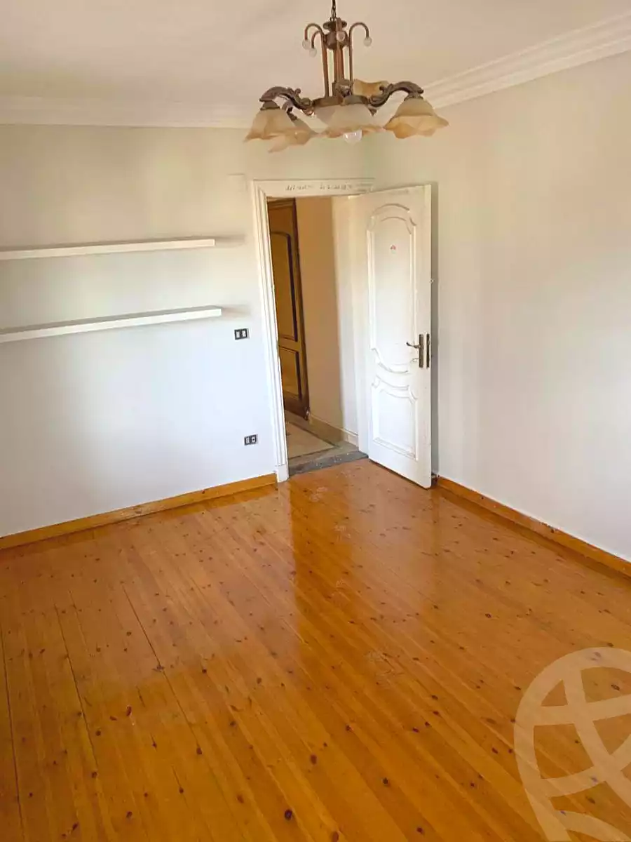 https://aqarmap.com.eg/ar/listing/7072863-for-sale-alexandria-al-agamy-el-hanouvel
