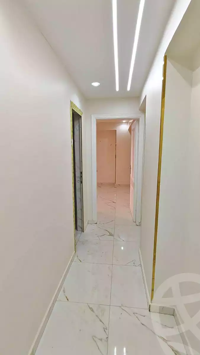 https://aqarmap.com.eg/ar/listing/7072897-for-rent-cairo-helwan-mostafa-fahmy-st