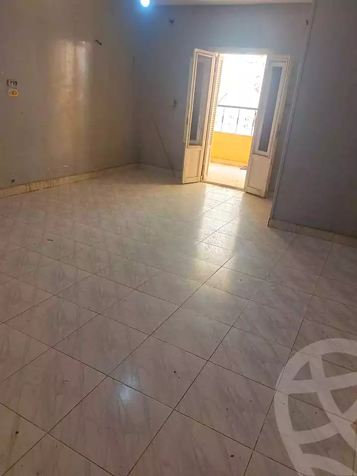 https://aqarmap.com.eg/ar/listing/7073111-for-sale-alexandria-al-agamy-lbytsh-shahr-al-assal-st
