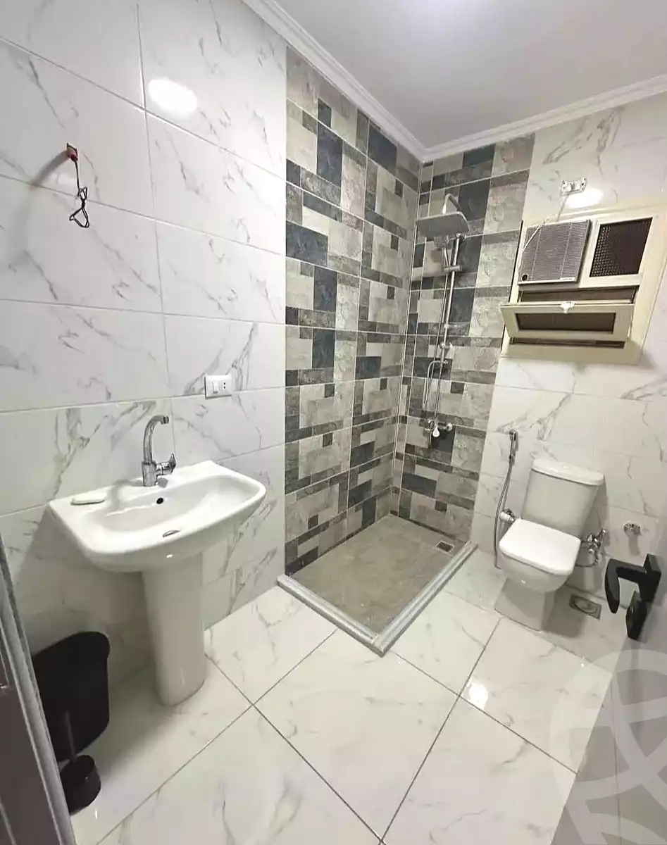 https://aqarmap.com.eg/ar/listing/7073226-for-sale-cairo-helwan-hadayek-helwan-el-khashab-canal