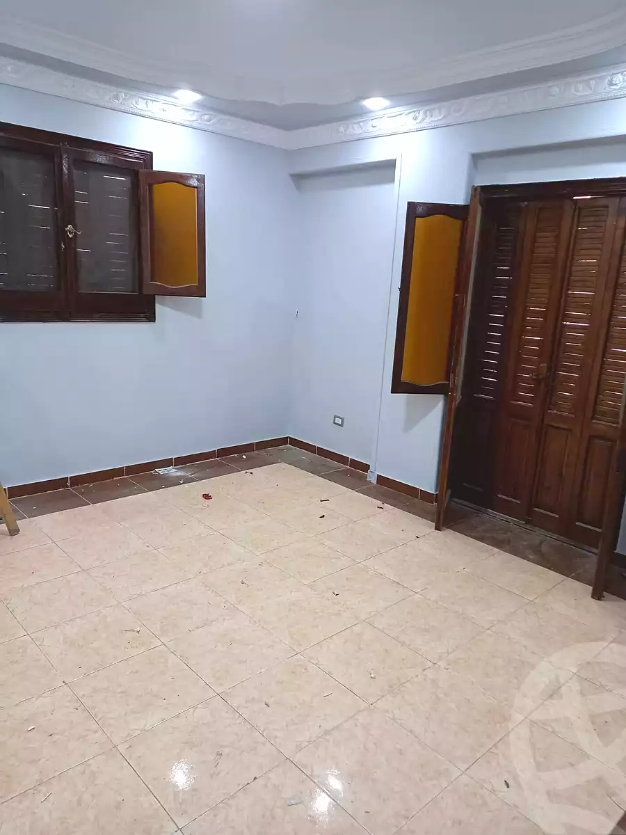 https://aqarmap.com.eg/ar/listing/7073278-for-rent-alexandria-al-agamy-bw-ywsf