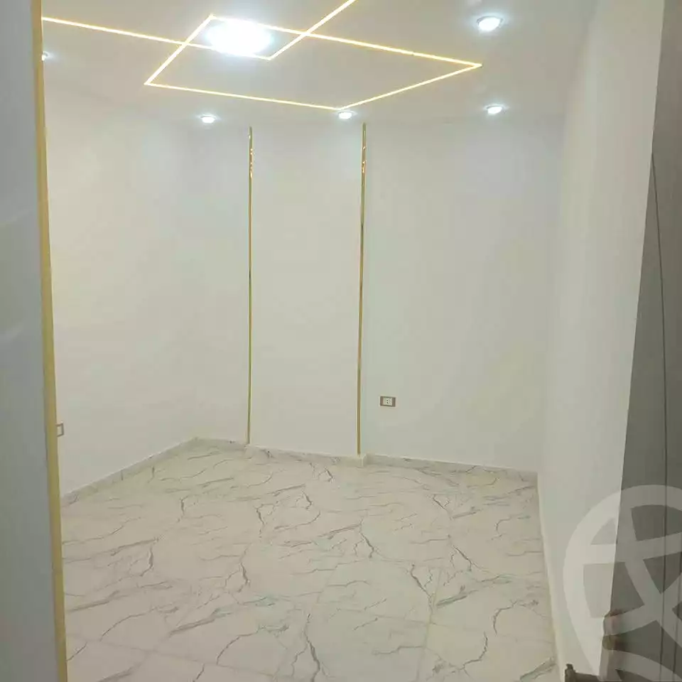https://aqarmap.com.eg/ar/listing/7073891-for-sale-alexandria-al-agamy-lbytsh-bianchiii