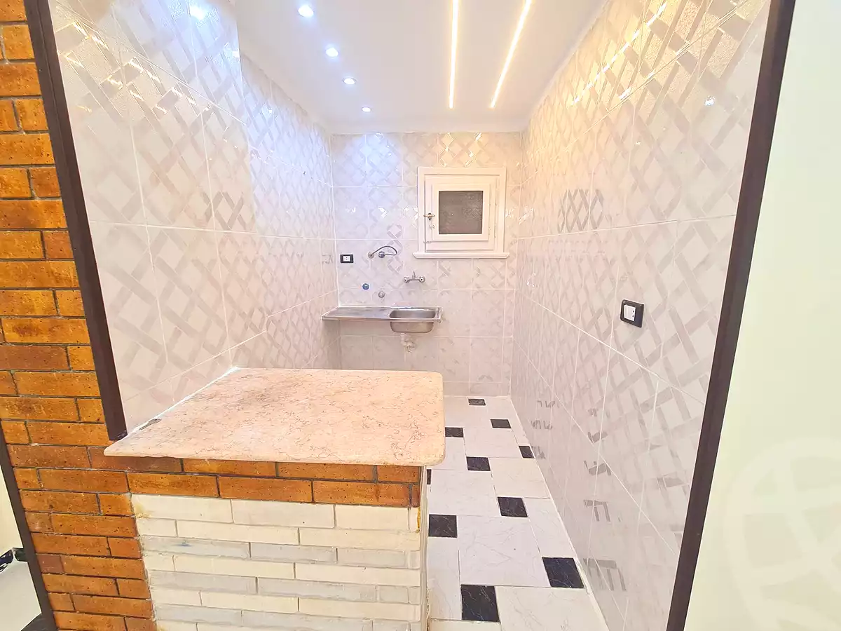https://aqarmap.com.eg/en/listing/7073933-for-sale-alexandria-al-agamy-shataa-el-nakheel