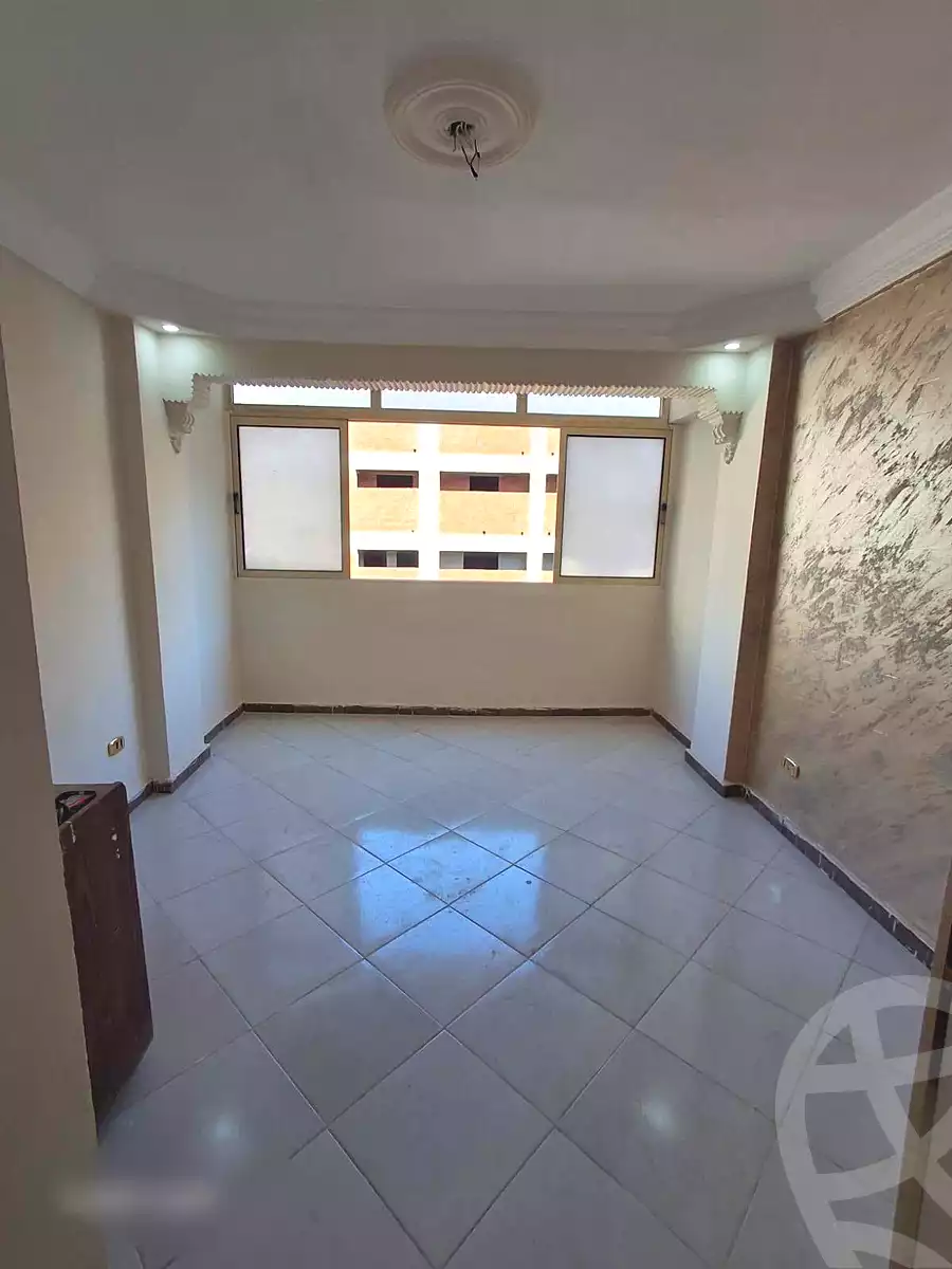 https://aqarmap.com.eg/ar/listing/7074240-for-sale-alexandria-lsywf-el-falki