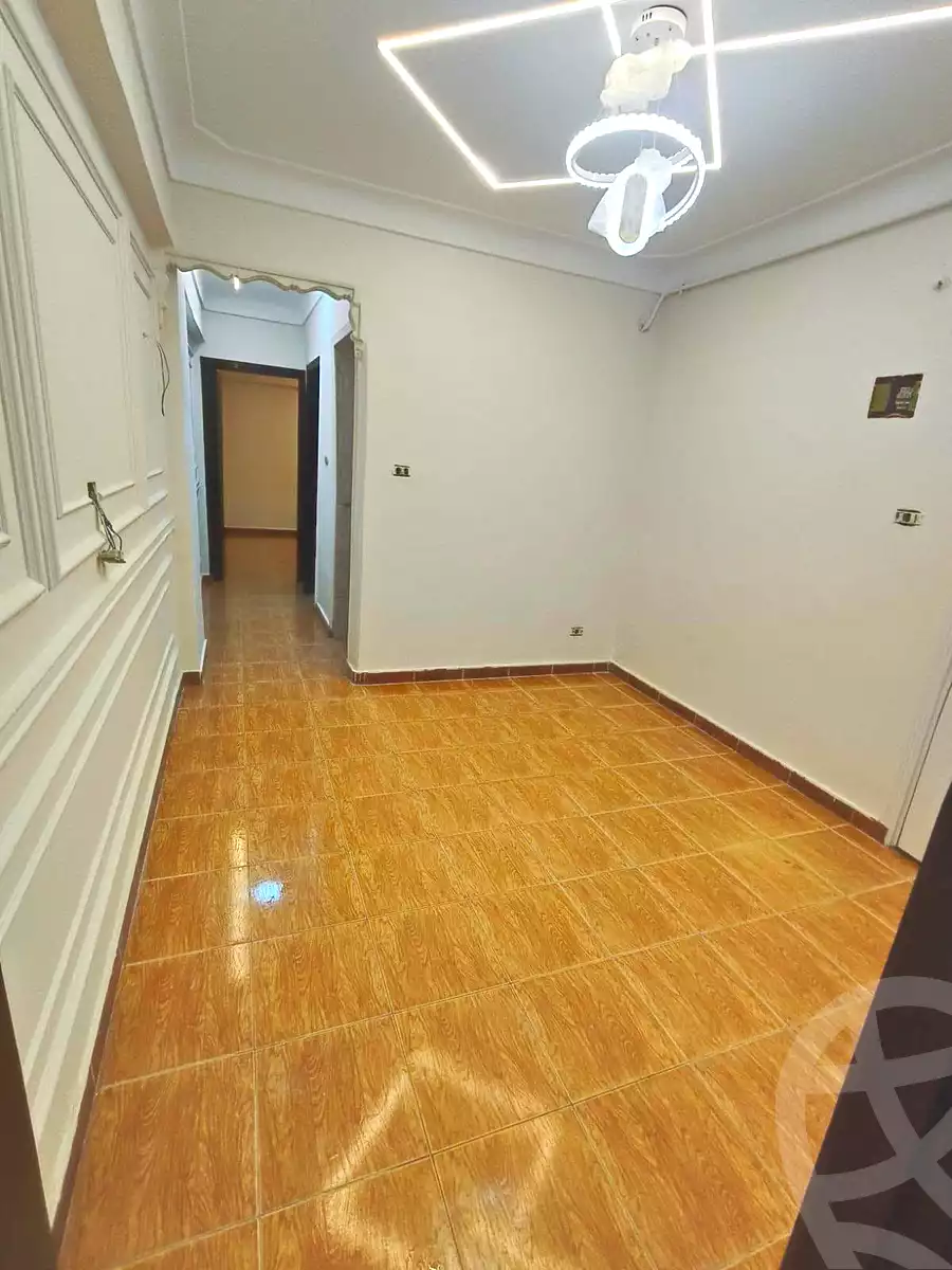https://aqarmap.com.eg/en/listing/7074443-for-sale-alexandria-lsywf-el-falki