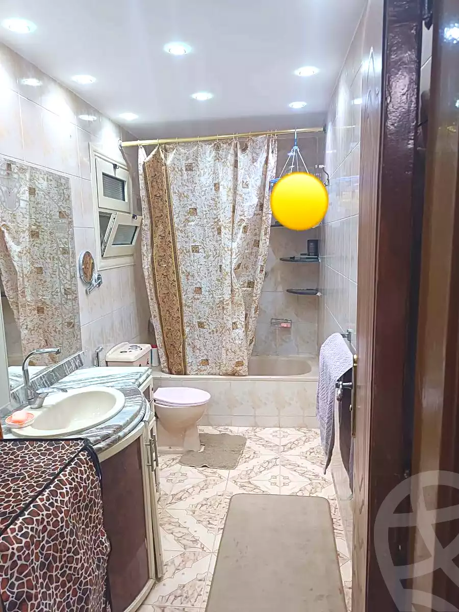 https://aqarmap.com.eg/ar/listing/7074765-for-sale-cairo-helwan-helwan-el-sharkeya-zaki-hawas-st