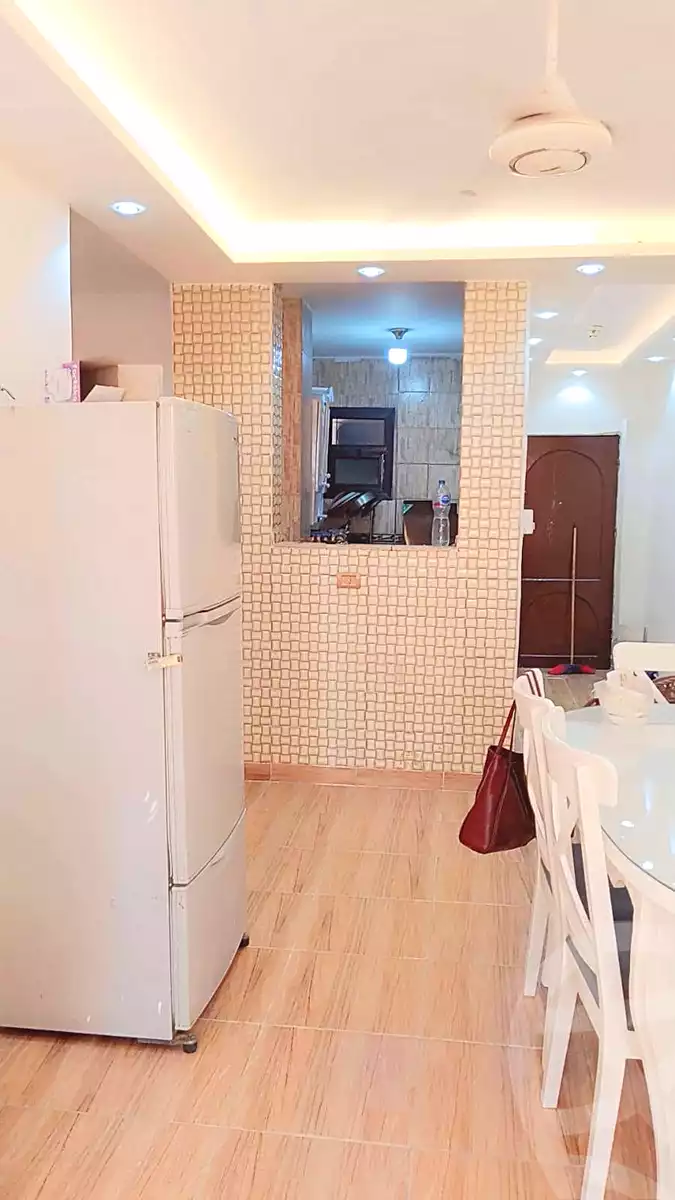 https://aqarmap.com.eg/ar/listing/7074785-for-rent-cairo-helwan-el-shareaa-el-sharby-st