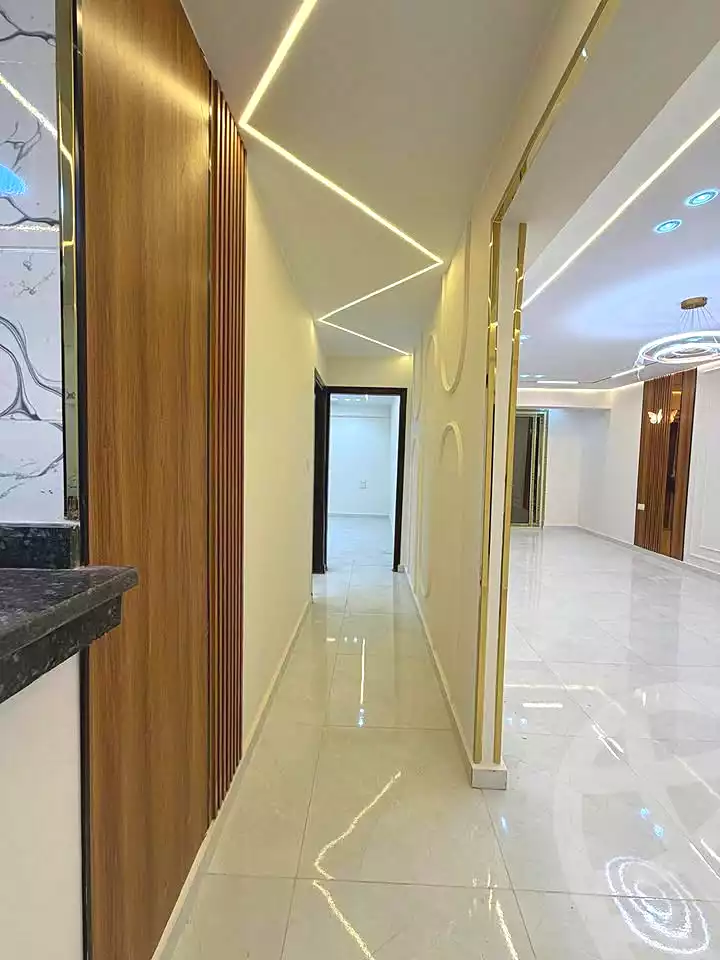 https://aqarmap.com.eg/ar/listing/7074814-for-sale-cairo-el-haram-el-lebeny-el-magzar-el-aly-st