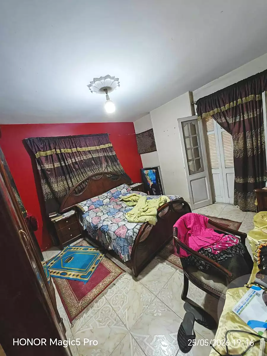 https://aqarmap.com.eg/en/listing/7074871-for-sale-cairo-helwan-helwan-el-sharkeya-borhan-st