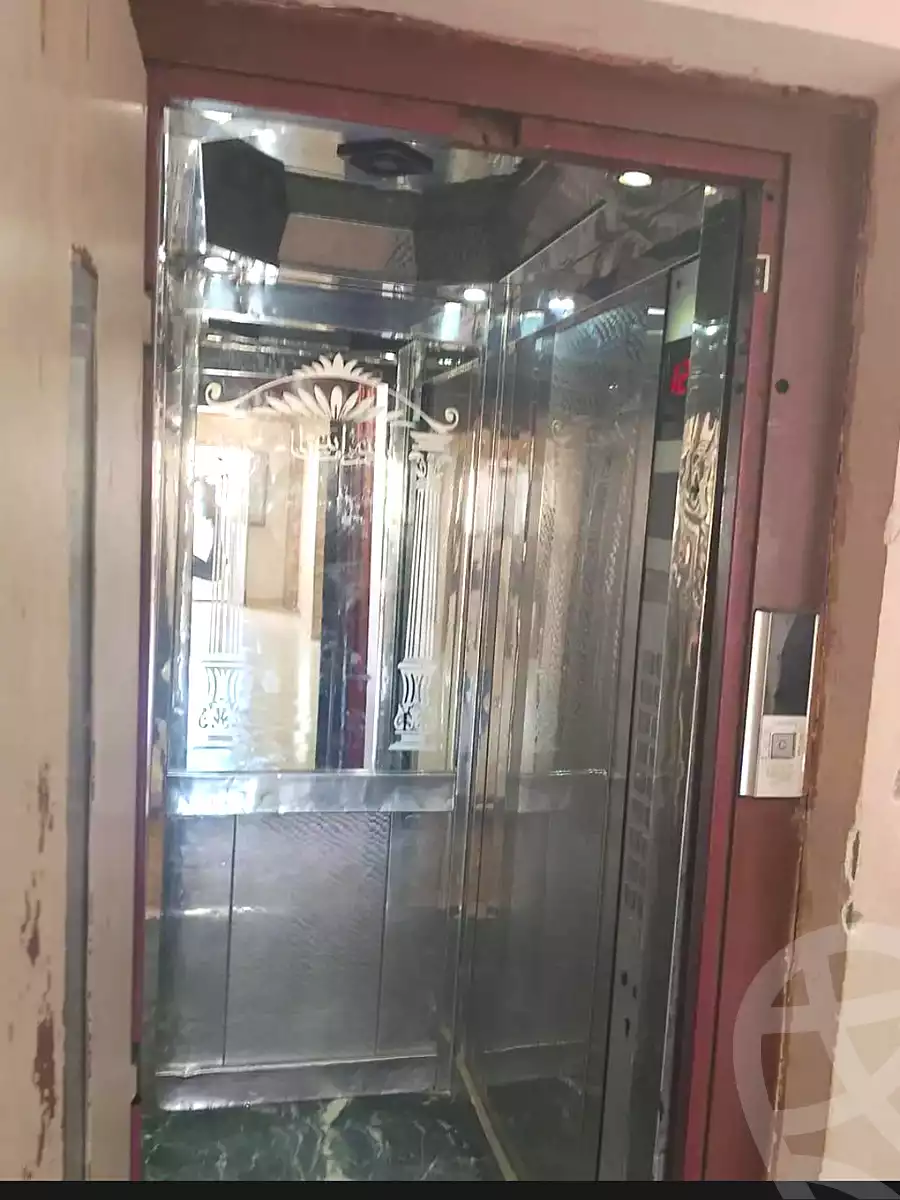 https://aqarmap.com.eg/en/listing/7074969-for-sale-alexandria-moharram-bey-el-rasafa-st
