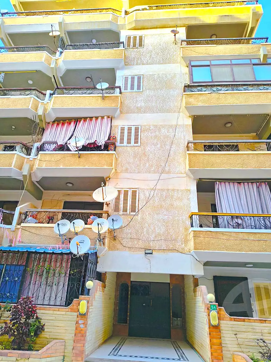 https://aqarmap.com.eg/ar/listing/7075198-for-sale-alexandria-al-agamy-shataa-el-nakheel