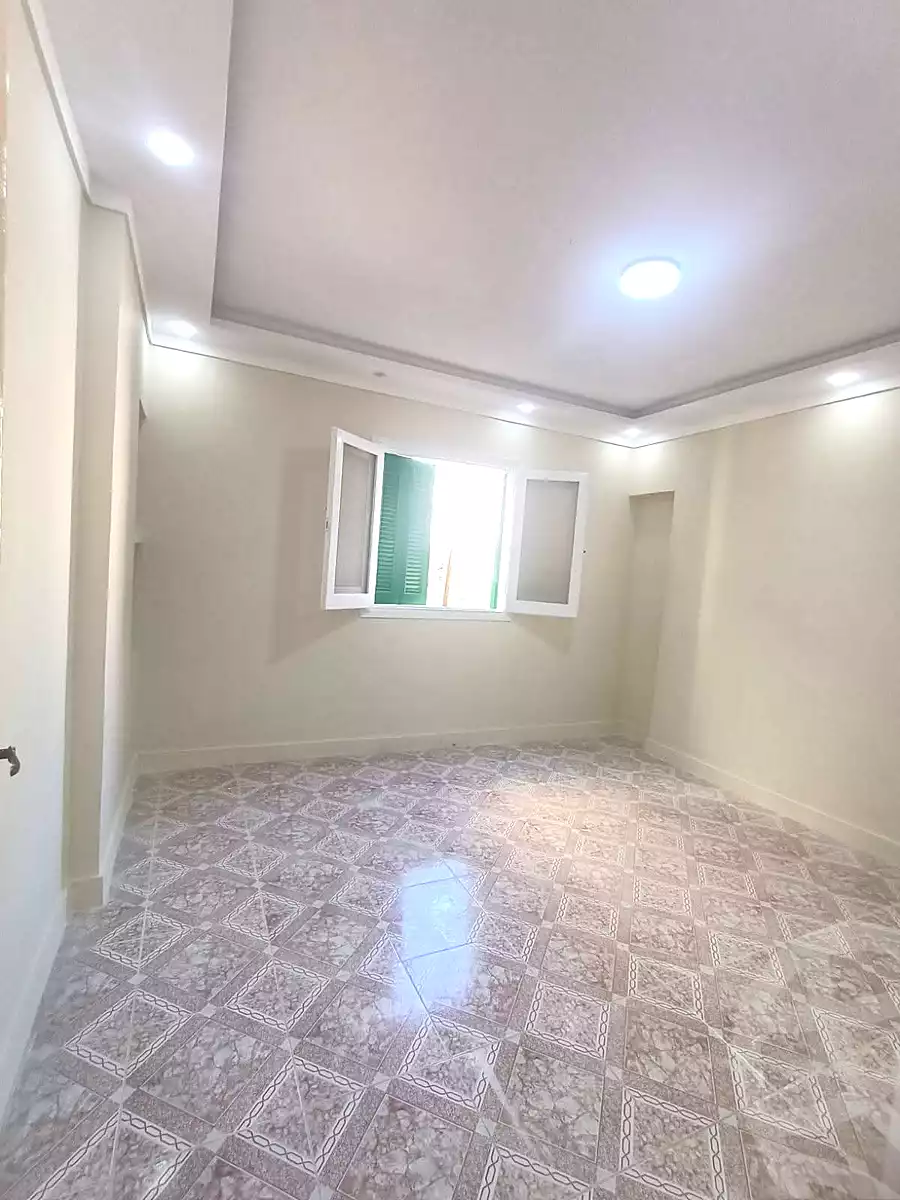 https://aqarmap.com.eg/ar/listing/7075233-for-sale-alexandria-al-agamy-l-jmy-lbhry-abd-el-hameed-radwan-st